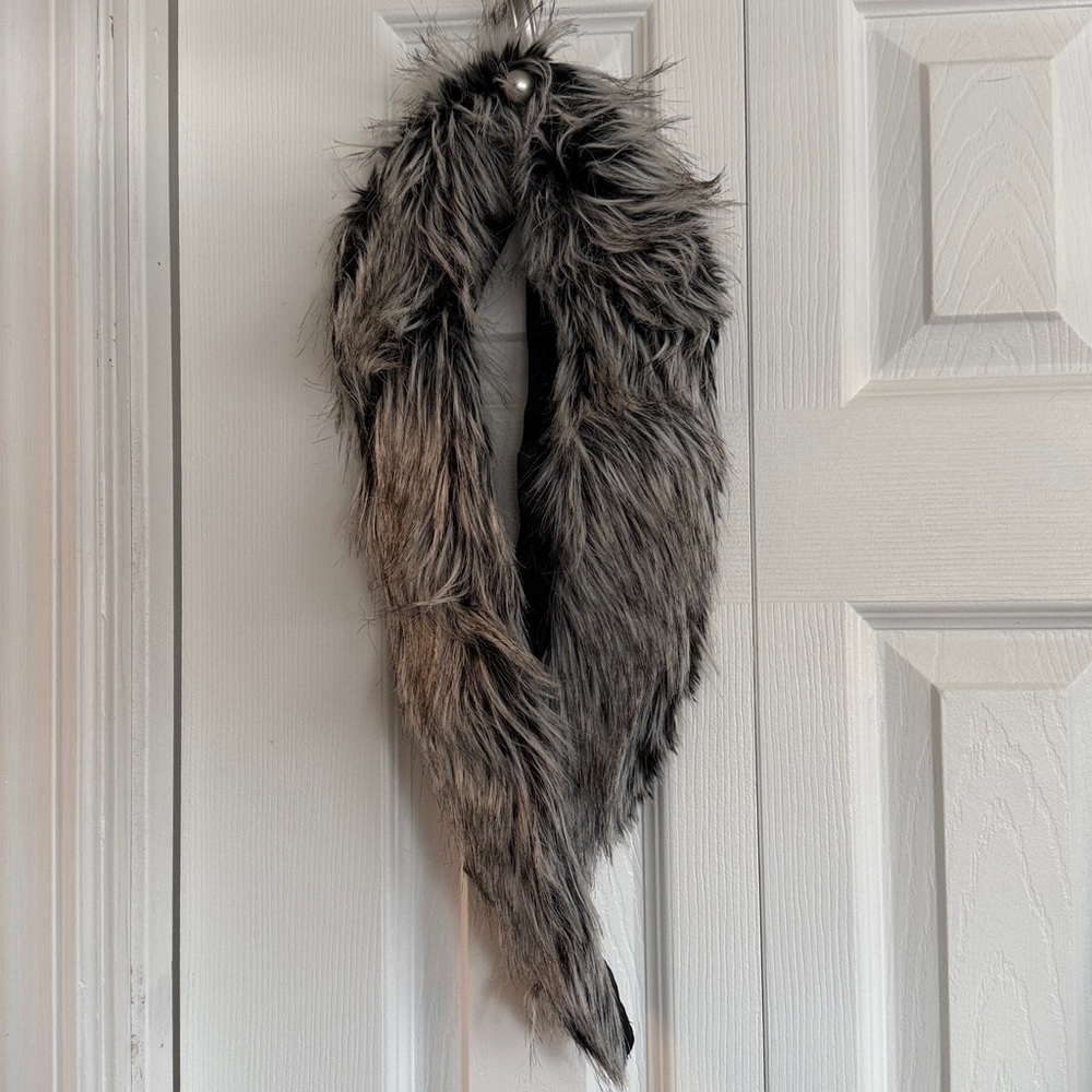 Kasper ASK Wool Black Suit size 10 VTG. NWT. Includes detachable fur collar. - Picture 11 of 11